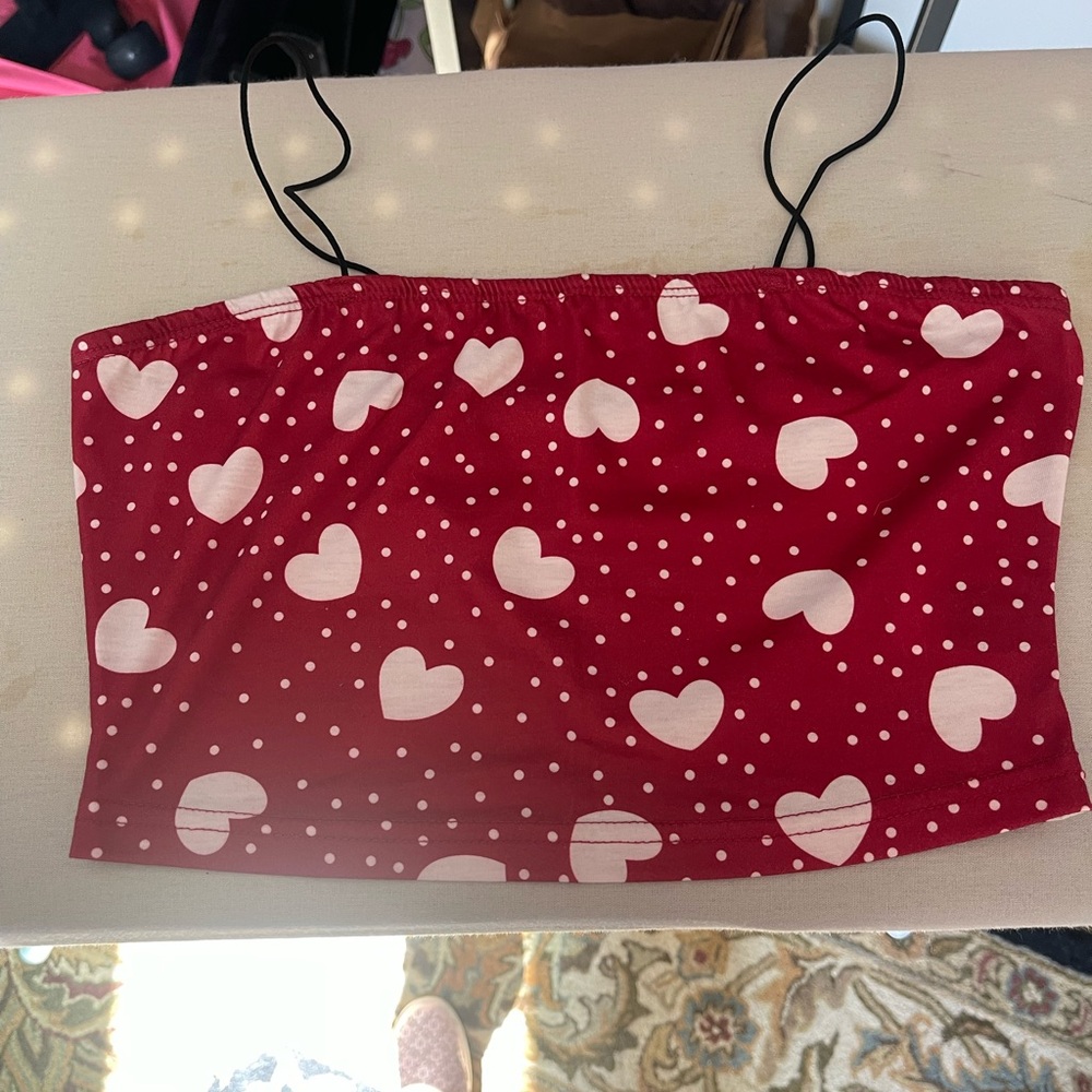 Red Heart Print crop top - Picture 2 of 2